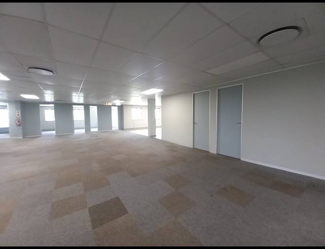 486M² OFFICE TO LET IN BRYANSTON